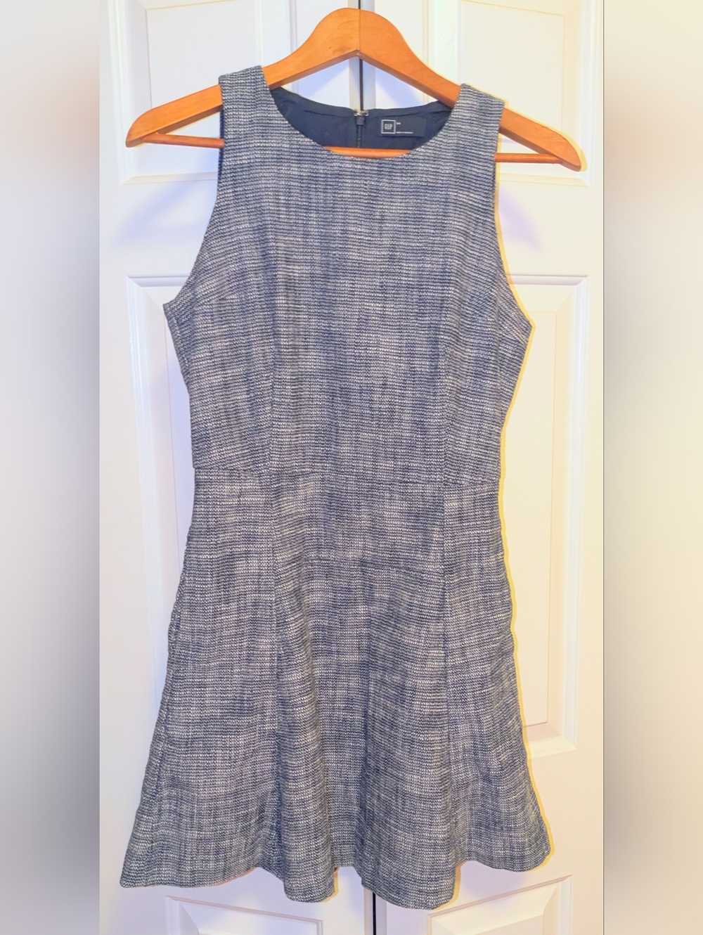 GAP Sz 4, Navy/White Cotton Blend Sleeveless Fit-and-Flare Midi Dress, Very GUC